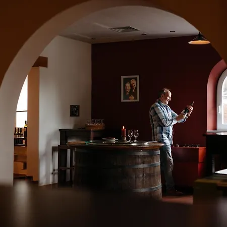Szálloda Consulat Des Weins 3*