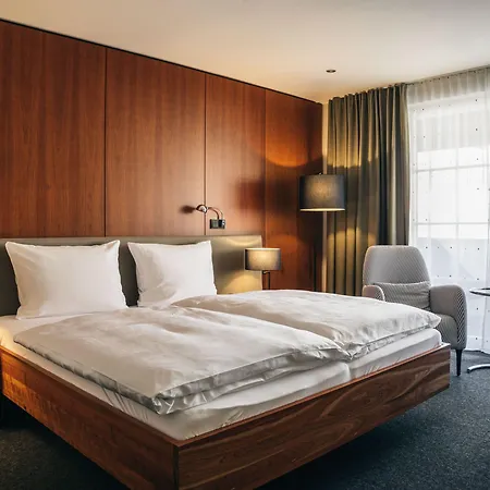 Consulat Des Weins Hotel 4*