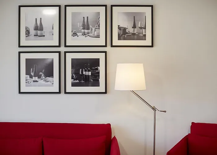 Consulat Des Weins Hotel 4*